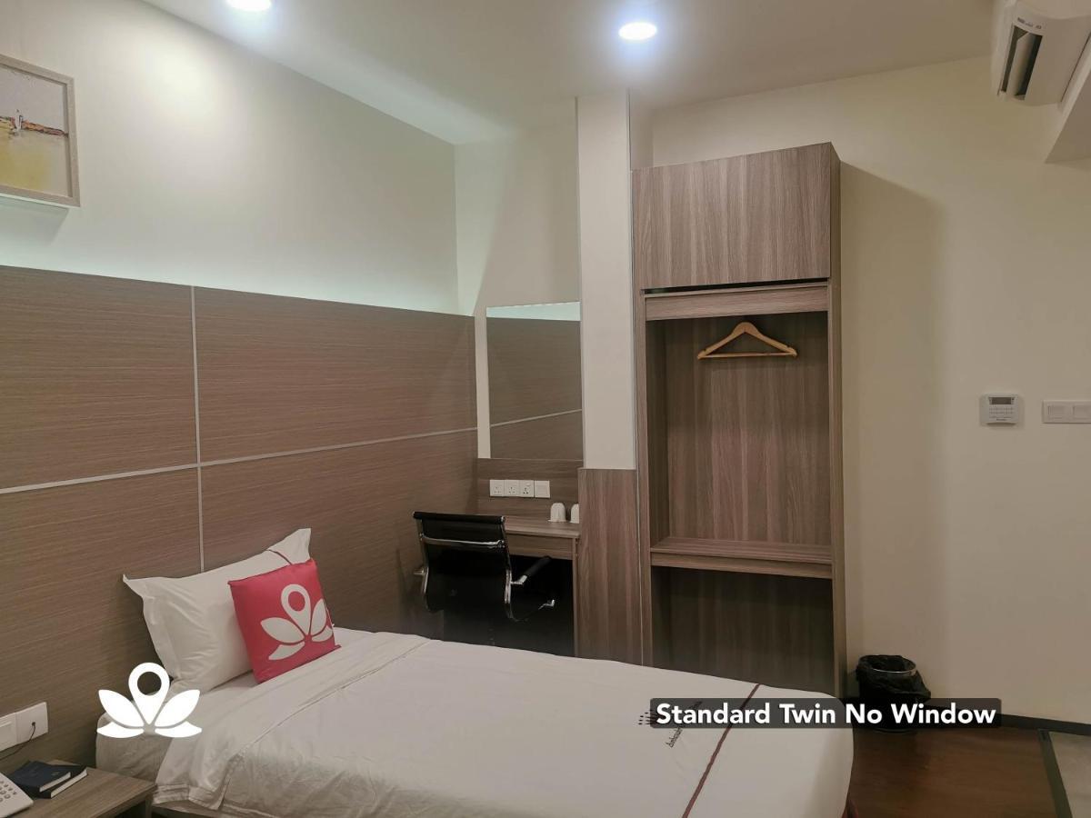 Zen Rooms Ambassador Residence Bintulu Dış mekan fotoğraf