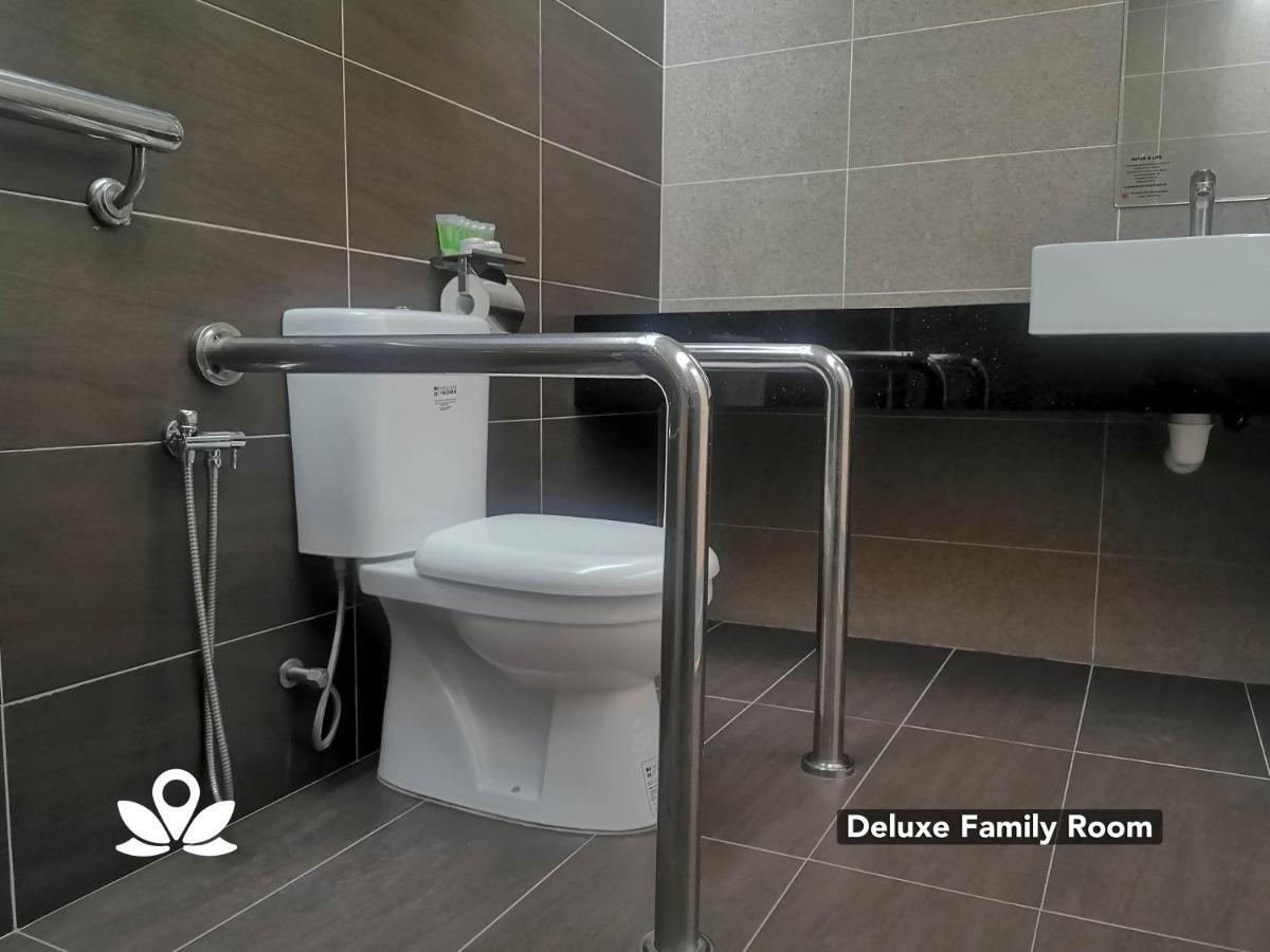 Zen Rooms Ambassador Residence Bintulu Dış mekan fotoğraf